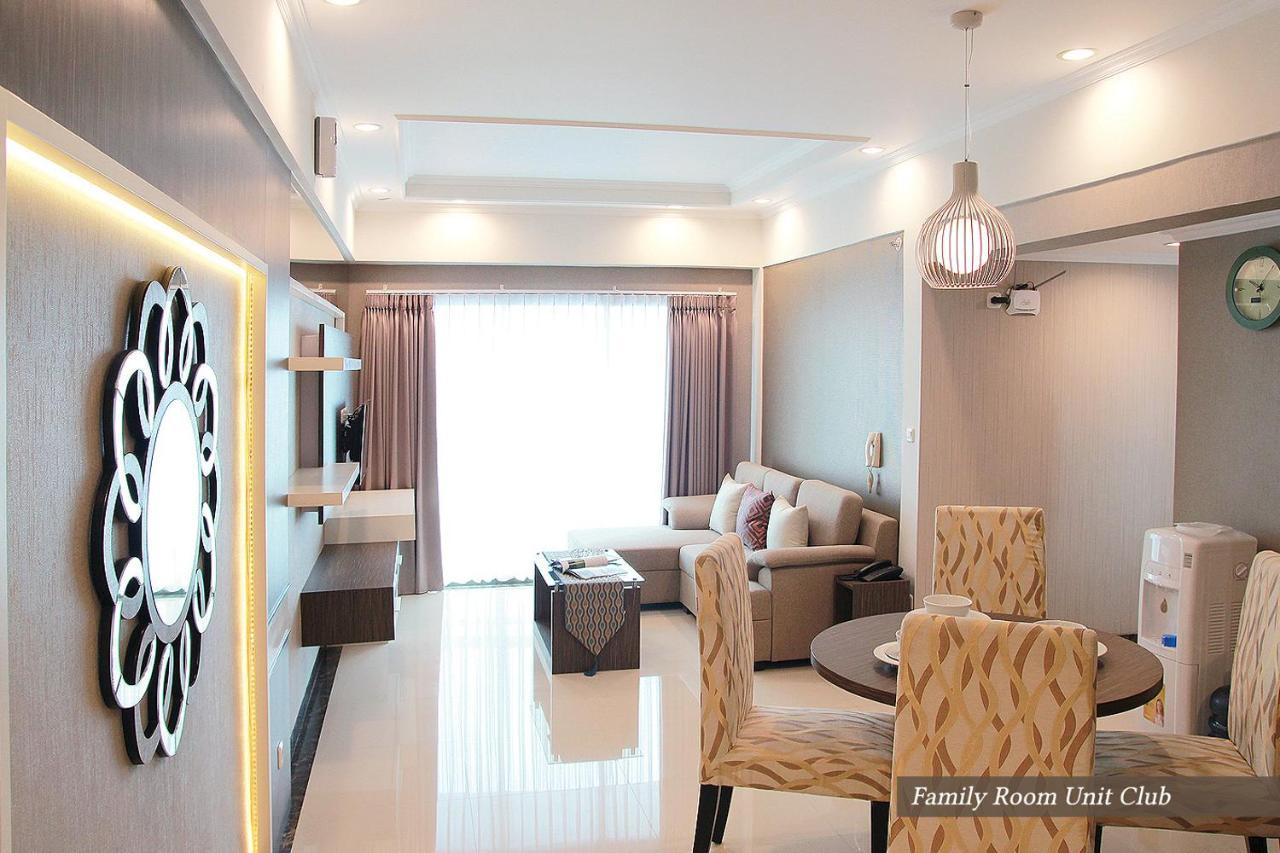Apartemen Puncak Marina Surabaya Esterno foto